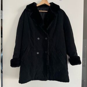 Vintage double-breasted coat with faux fur collar and cuff details